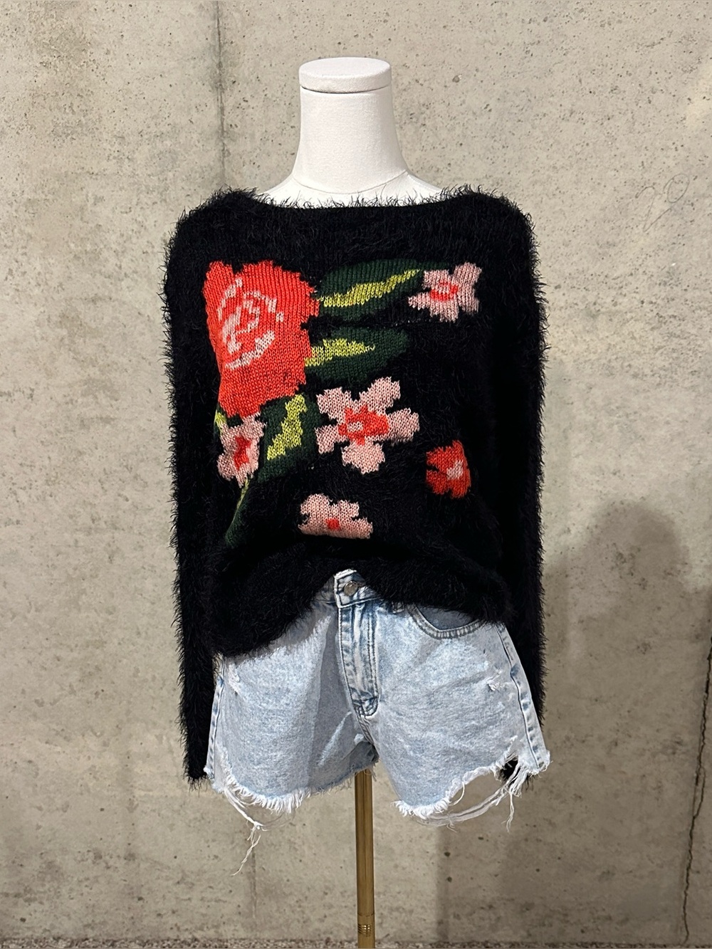 Jessica Simpson Fuzzy Floral Sweater Cozy Indie Vibe Size M